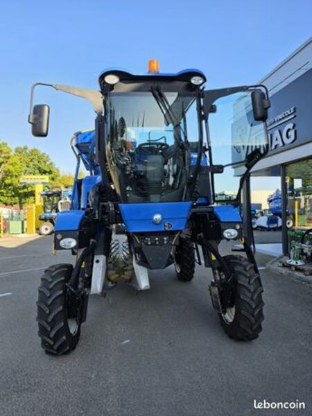 Machine à vendanger VN 2080 New Holland, 2700 h
